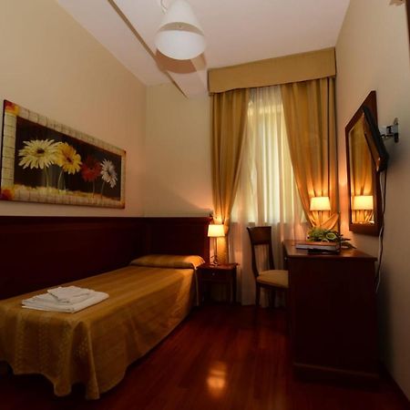Albergo La Locanda Degli Apolidi Atena Lucana Εξωτερικό φωτογραφία