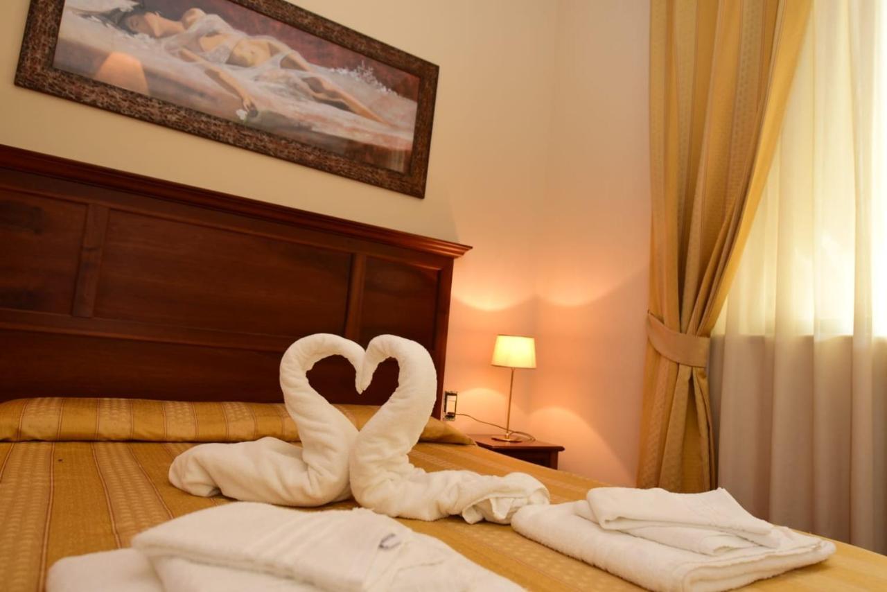 Albergo La Locanda Degli Apolidi Atena Lucana Εξωτερικό φωτογραφία